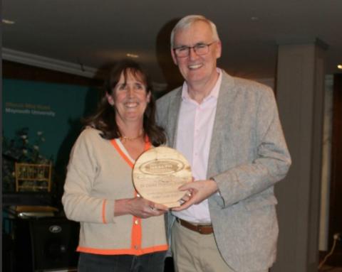 ISHA President Judy Dwyer presenting the Dr David Thomas award to Dr Michael Byrne.